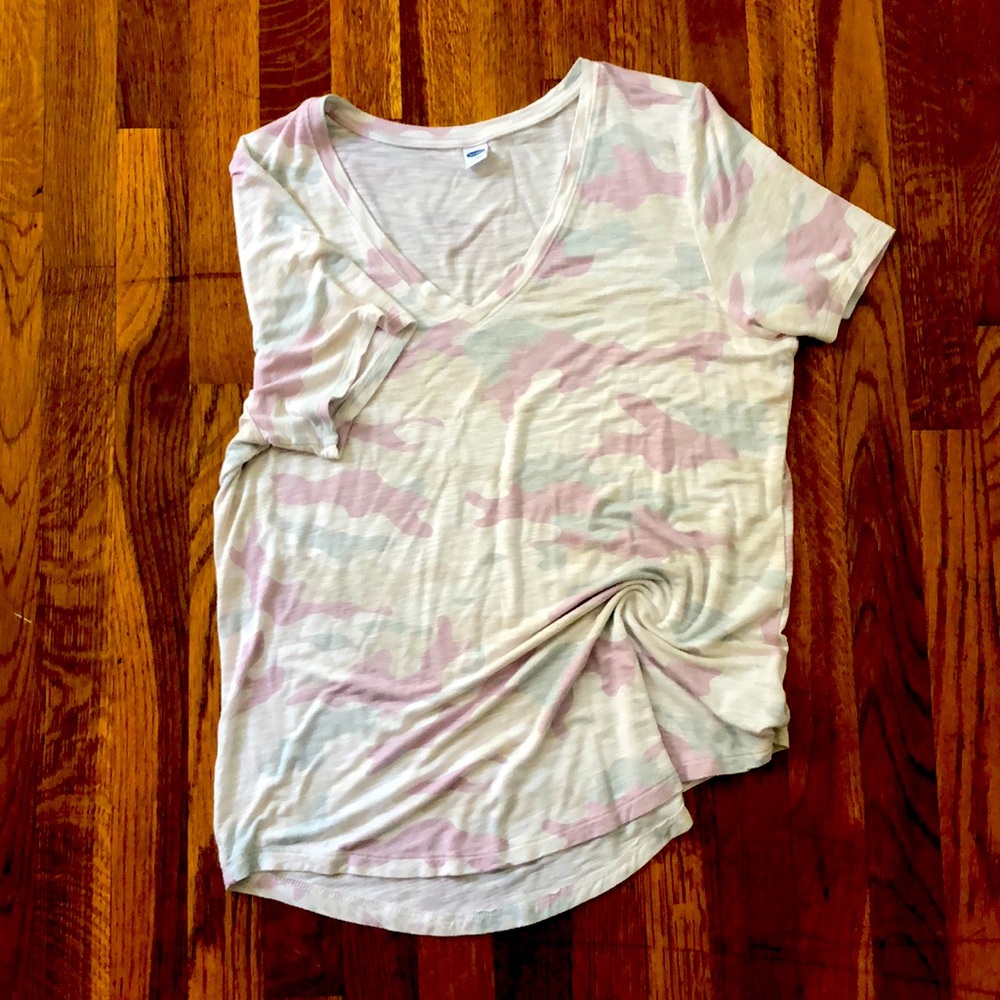 Old navy vneck size large EUC